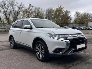 Авто Mitsubishi Outlander 2019 № 8383551