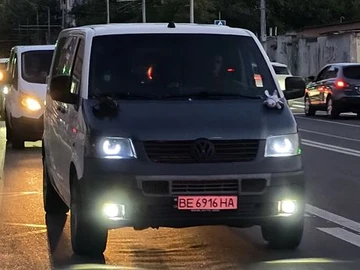 Авто Volkswagen Transporter 2008 № 8383574