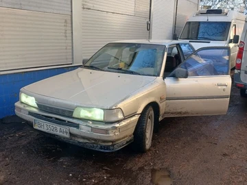 Авто Toyota Camry 1987 № 8383767