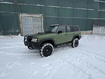Авто Nissan Patrol 2000 № 8383792