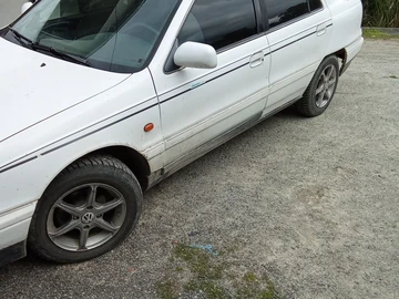 Авто Hyundai Elantra 1993 № 8384255
