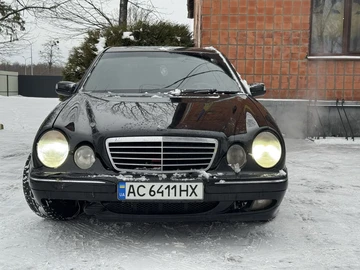Авто Mercedes Mb 2001 № 8384260