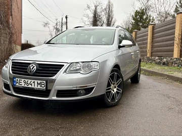 Авто Volkswagen Passat Variant 2007 № 8384305