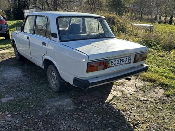Авто ВАЗ 2105 1992 № 8384312