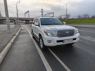 Авто Toyota Land Cruiser 200 2012 № 8385100