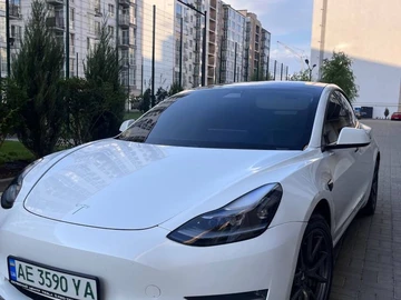 Авто Tesla Model 3 2021 № 8385499