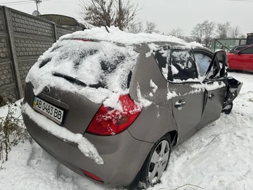 Авто KIA Cee X27 D 2008 № 8385976