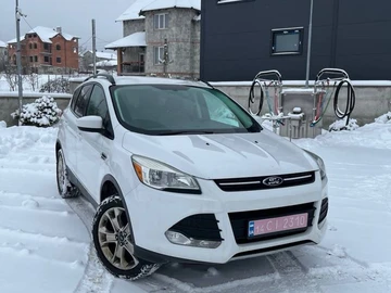 Авто Ford Escape 2015 № 8386105