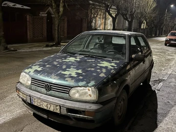 Авто Volkswagen Golf 1997 № 8386116