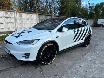 Авто Tesla Model X 2018 № 8386260