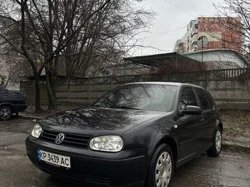 Авто Volkswagen Golf 2000 № 8386333