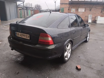 Авто Opel Vectra 1996 № 8386336