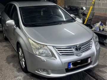 Авто Toyota Avensis 2010 № 8386936