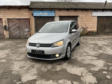 Авто Volkswagen Touran 2011 № 8387178
