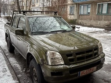 Авто Isuzu D-Max 2004 № 8387563