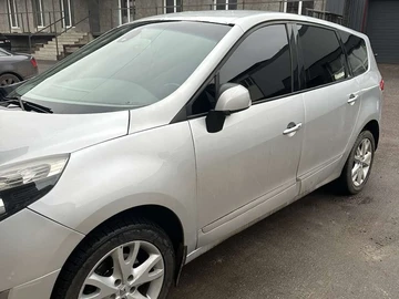 Авто Renault Grand Scenic 2011 № 8387903