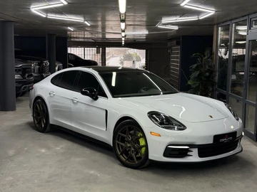 Авто Porsche Panamera 2017 № 8388363