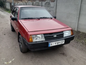 Авто ВАЗ 2109 1992 № 8388370