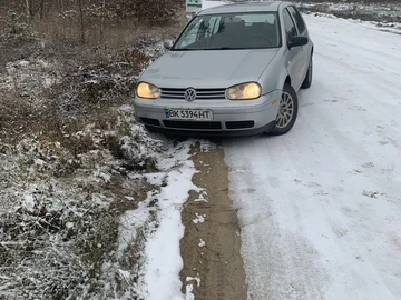 Авто Volkswagen Golf 2003 № 8388463