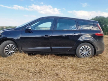 Авто Renault Grand Scenic 2011 № 8388771