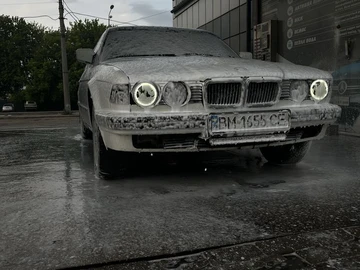 Авто BMW 7 Серия 1987 № 8388832