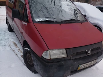 Авто Peugeot Expert 2000 № 8389524