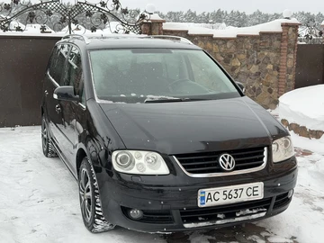 Авто Volkswagen Touran 2005 № 8389599