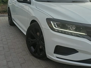 Авто Volkswagen Passat Sedan 2021 № 8389834