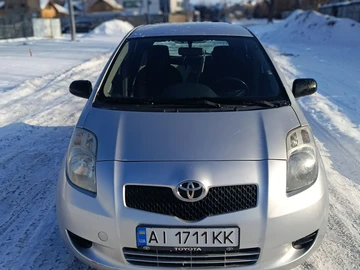 Авто Toyota Yaris 2006 № 8389841