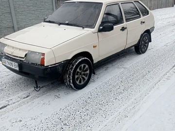 Авто ВАЗ 2109 1989 № 8389859
