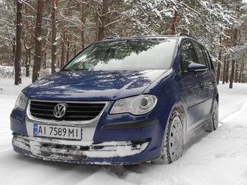 Авто Volkswagen Touran 2009 № 8390054