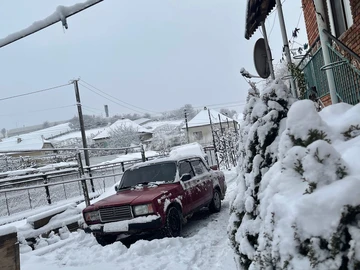 Авто ВАЗ 2107 2002 № 8390471