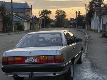 Авто Audi 100 1984 № 8390505