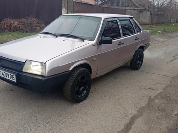 Авто ВАЗ 21099 2000 № 8390625