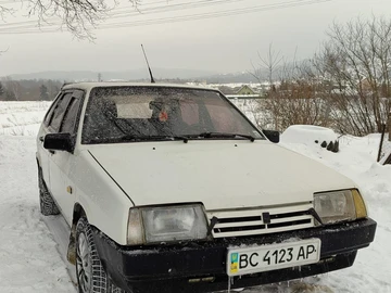 Авто ВАЗ 2109 1997 № 8390647