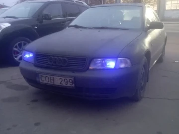 Авто Audi A4 1998 № 8390657