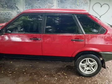 Авто ВАЗ 2109 1996 № 8390721