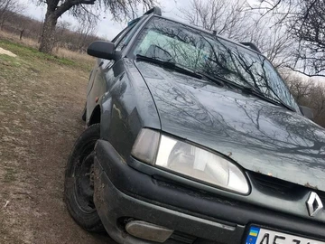 Авто Renault 19 1995 № 8390805