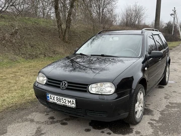 Авто Volkswagen Golf 2000 № 8390826
