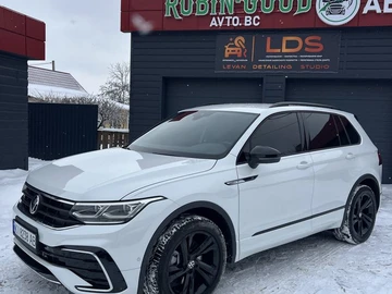 Авто Volkswagen Tiguan 2023 № 8390831