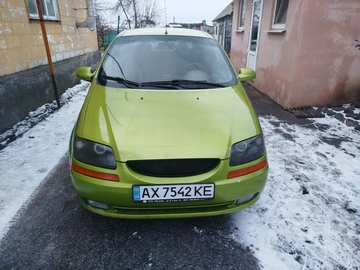Авто Chevrolet Aveo 2004 № 8390946