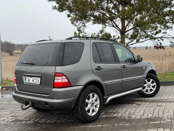 Авто Mercedes Ml Серия 2004 № 8391046