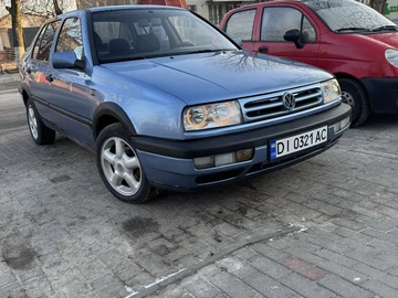 Авто Volkswagen Vento 1992 № 8391061