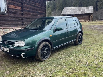 Авто Volkswagen Golf 1999 № 8391143