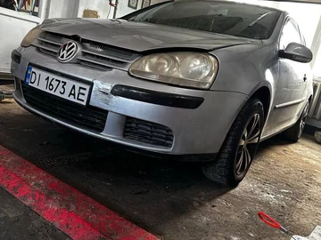 Авто Volkswagen Golf 2003 № 8391278