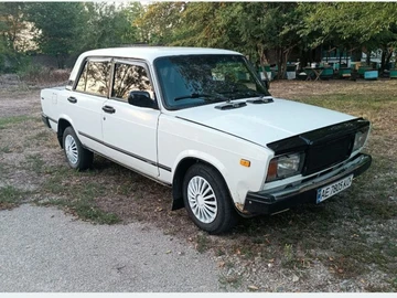 Авто ВАЗ 2107 1987 № 8391560