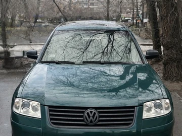 Авто Volkswagen Passat Sedan 2002 № 8392095