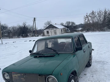 Авто ВАЗ 2101 1977 № 8392300