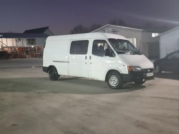 Авто Ford Transit 2000 № 8392389