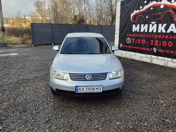 Авто Volkswagen Passat Sedan 2000 № 8392394